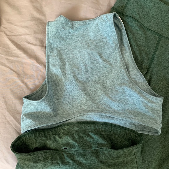 *Moving Sale* Outdoor Voices workout set - Picture 4 of 4